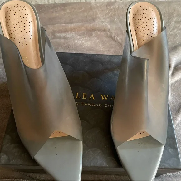 AZALEA WANG - Picture 1 of 5